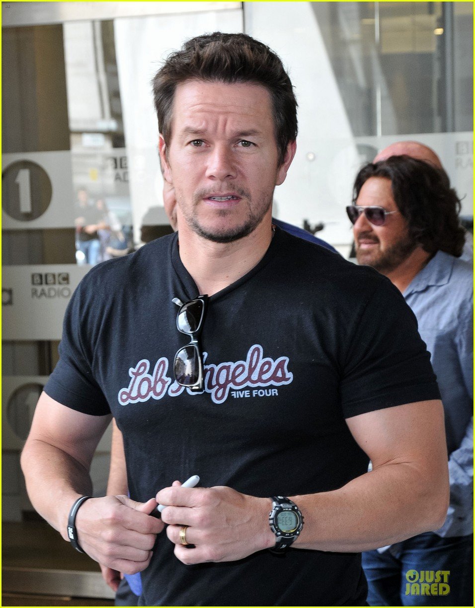 mark wahlberg gives advice for justin bieber 14