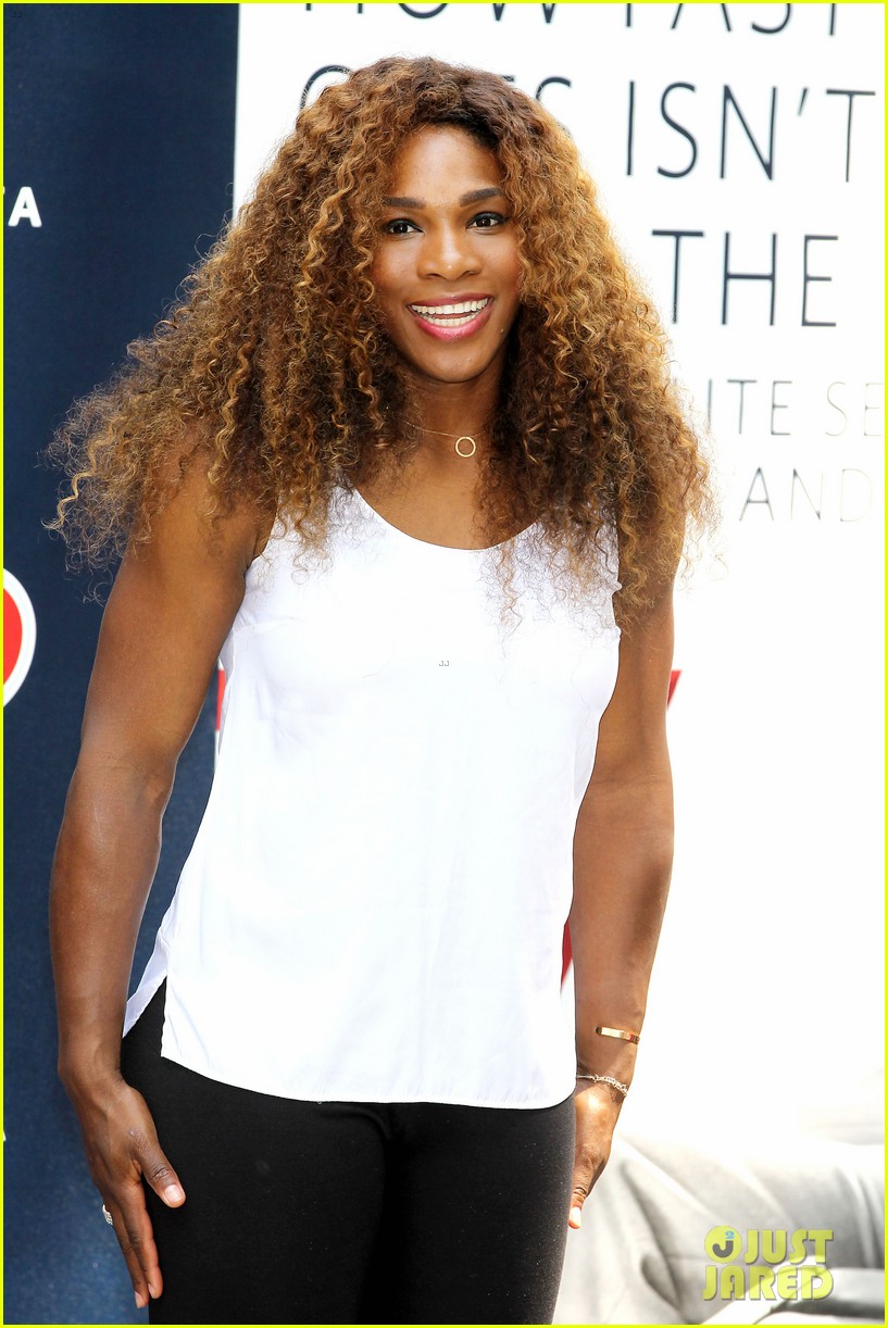 serena williams sports two hairstyles in one day 04