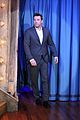 ben affleck mindy kaling late night with jimmy fallon guests 01