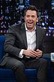 ben affleck mindy kaling late night with jimmy fallon guests 02