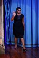 ben affleck mindy kaling late night with jimmy fallon guests 05