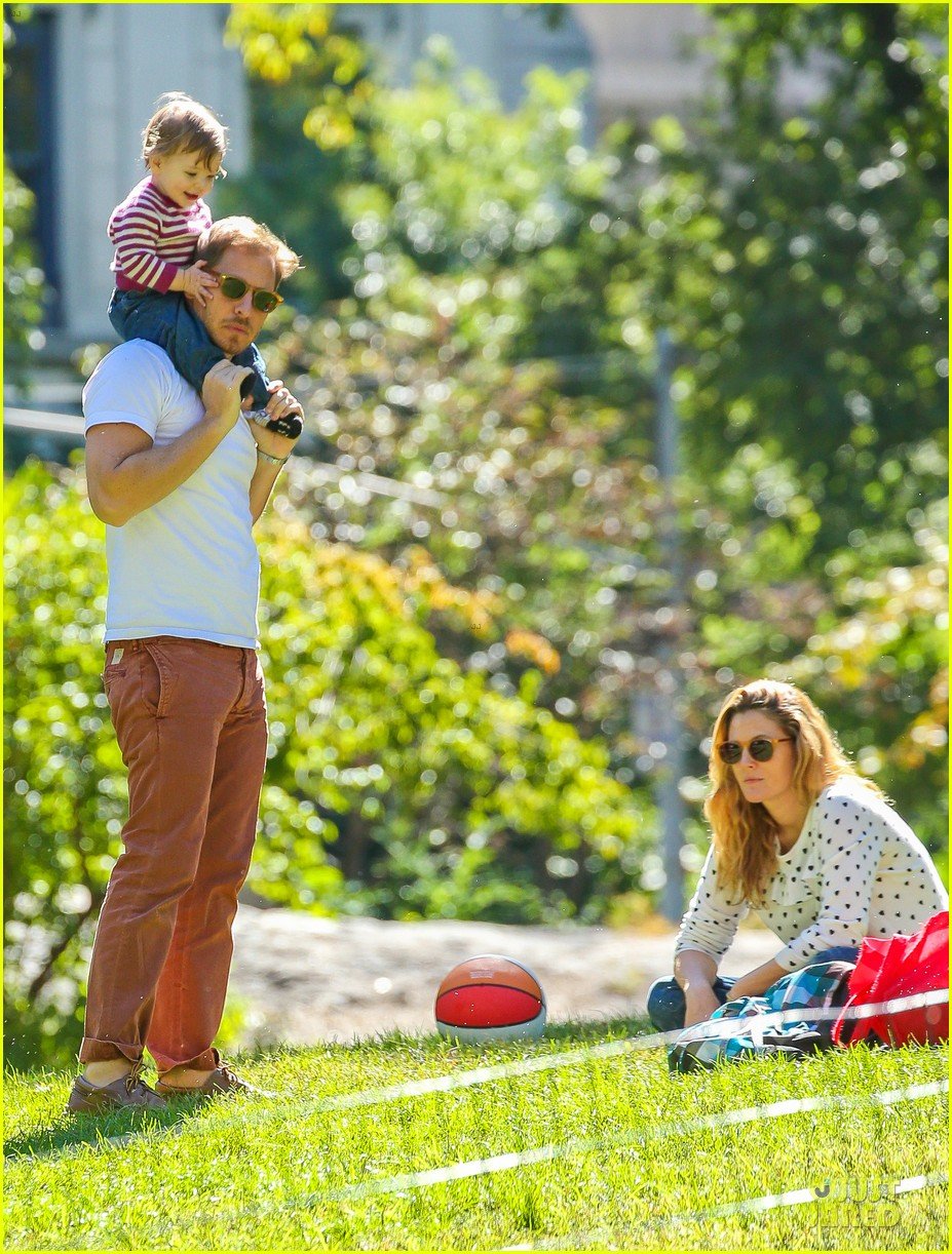 drew barrymore will kopelman central park fun with olive 29