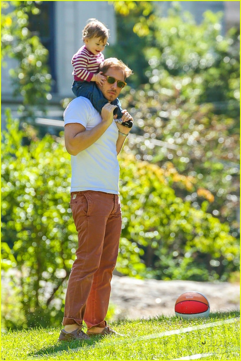 drew barrymore will kopelman central park fun with olive 302962242