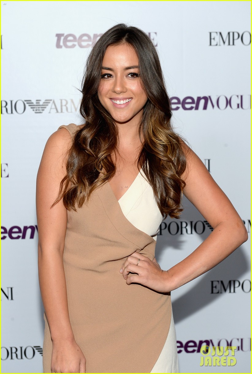chloe bennet dom sherwood young hollywood party 2013 06