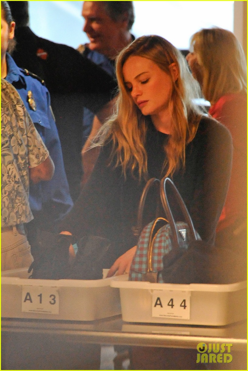 kate bosworth michael polish jet off to germany 132960212