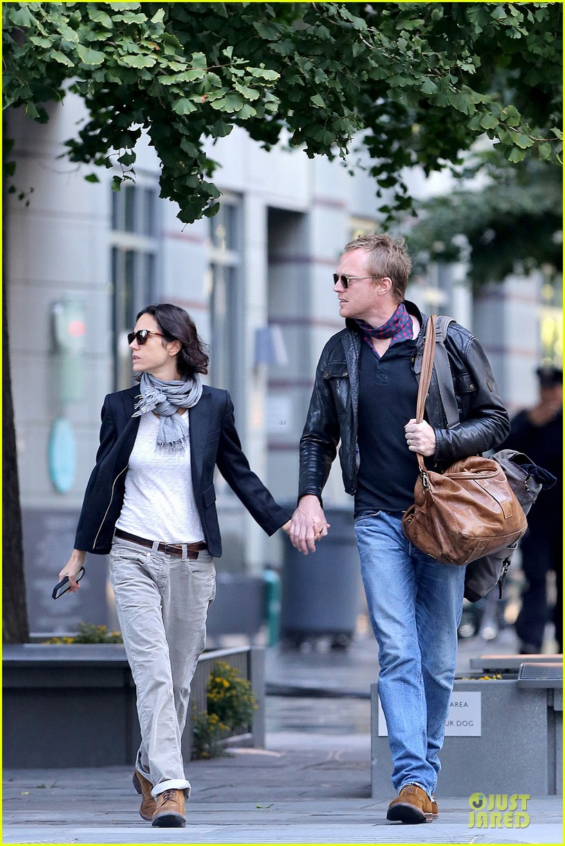 jennifer connelly anthony mackie hold hands for shelter 36