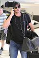 zac efron tom welling lax arrival after toronto film festival 13