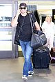 zac efron tom welling lax arrival after toronto film festival 16
