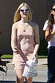 elle fanning preps for halloween with mom heather 04