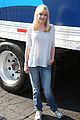 anna faris will forte cloudy cast supports food bank 11
