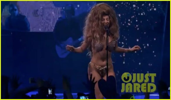lady gaga debuts new artpop song at itunes festival watch now 042941985