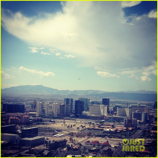 Ashley Greene Beacher's Madhouse at MGM Las Vegas! Photo 2954284