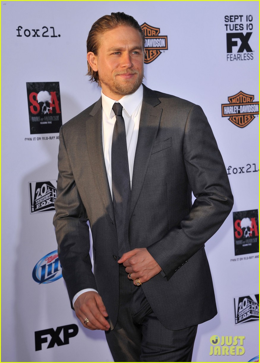 charlie hunnam talks fifty shades of grey for first time 10