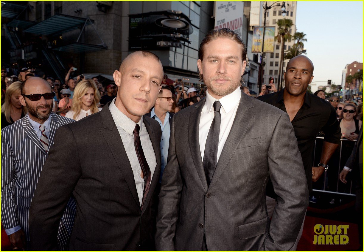 charlie hunnam talks fifty shades of grey for first time 212946554