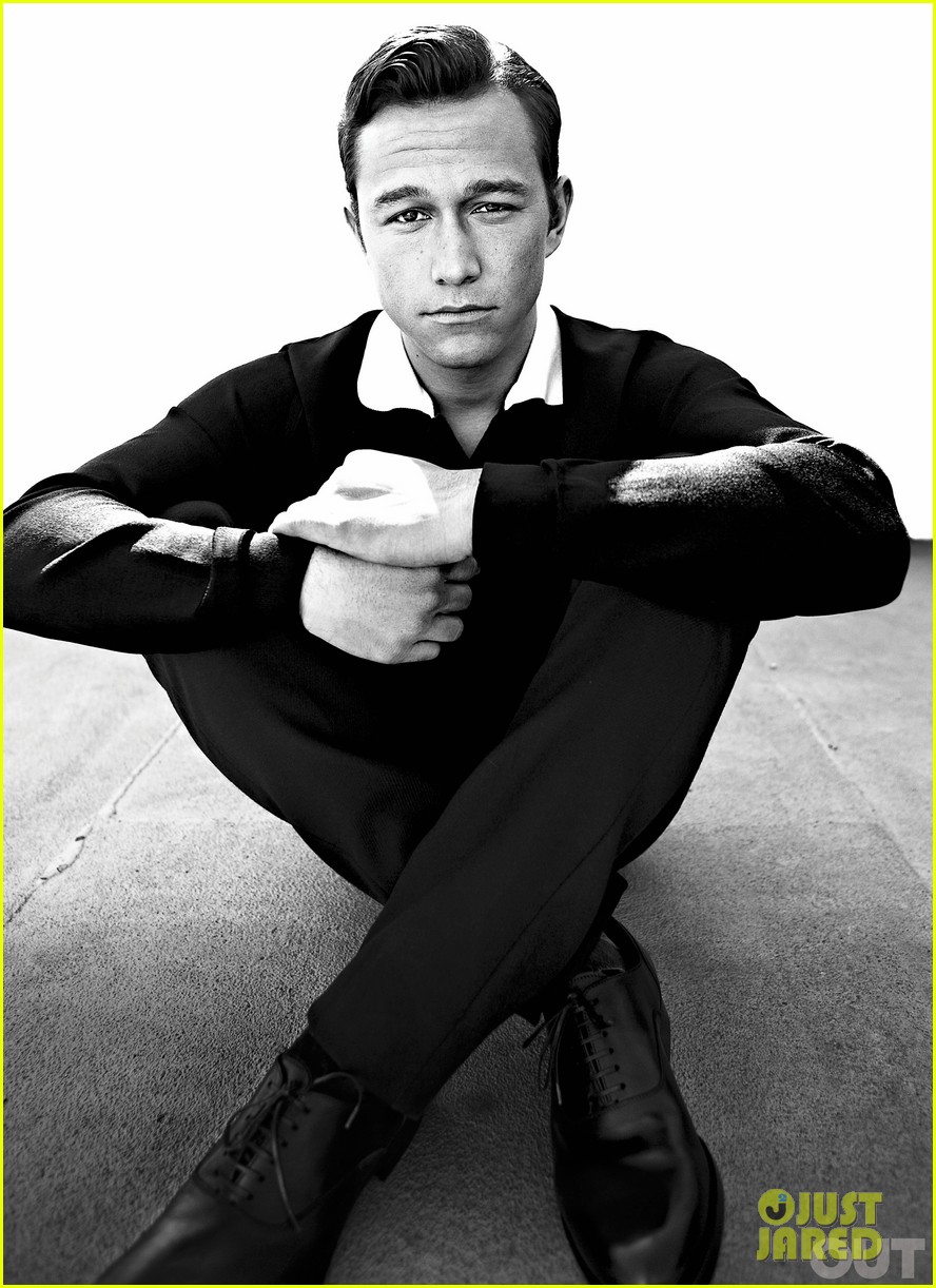 Photo joseph gordon levitt covers out october 2013 01 Photo 2950852 Just Jared