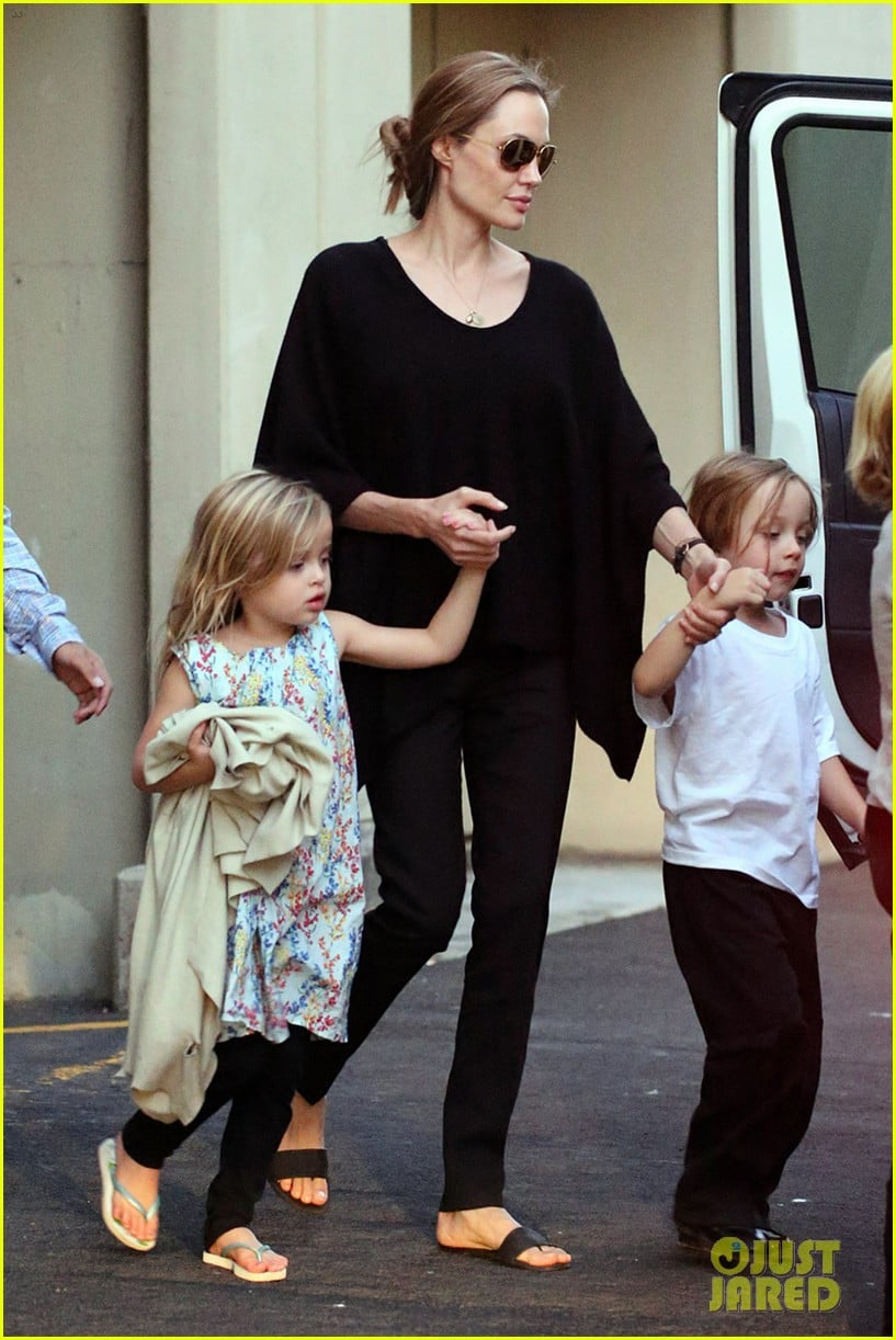angelina jolie goes bowling in australia with all six kids 01