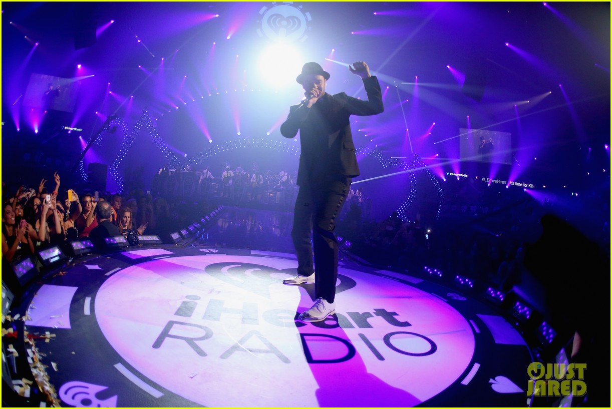 justin timberlake debuts two new songs iheartradio watch 25