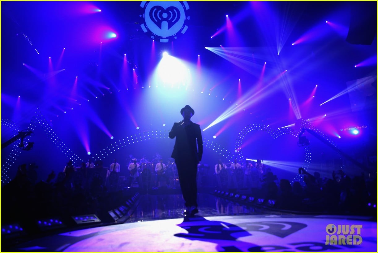 justin timberlake debuts two new songs iheartradio watch 282957366
