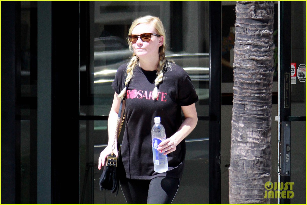 kirsten dunst hits the tracy anderson gym 04