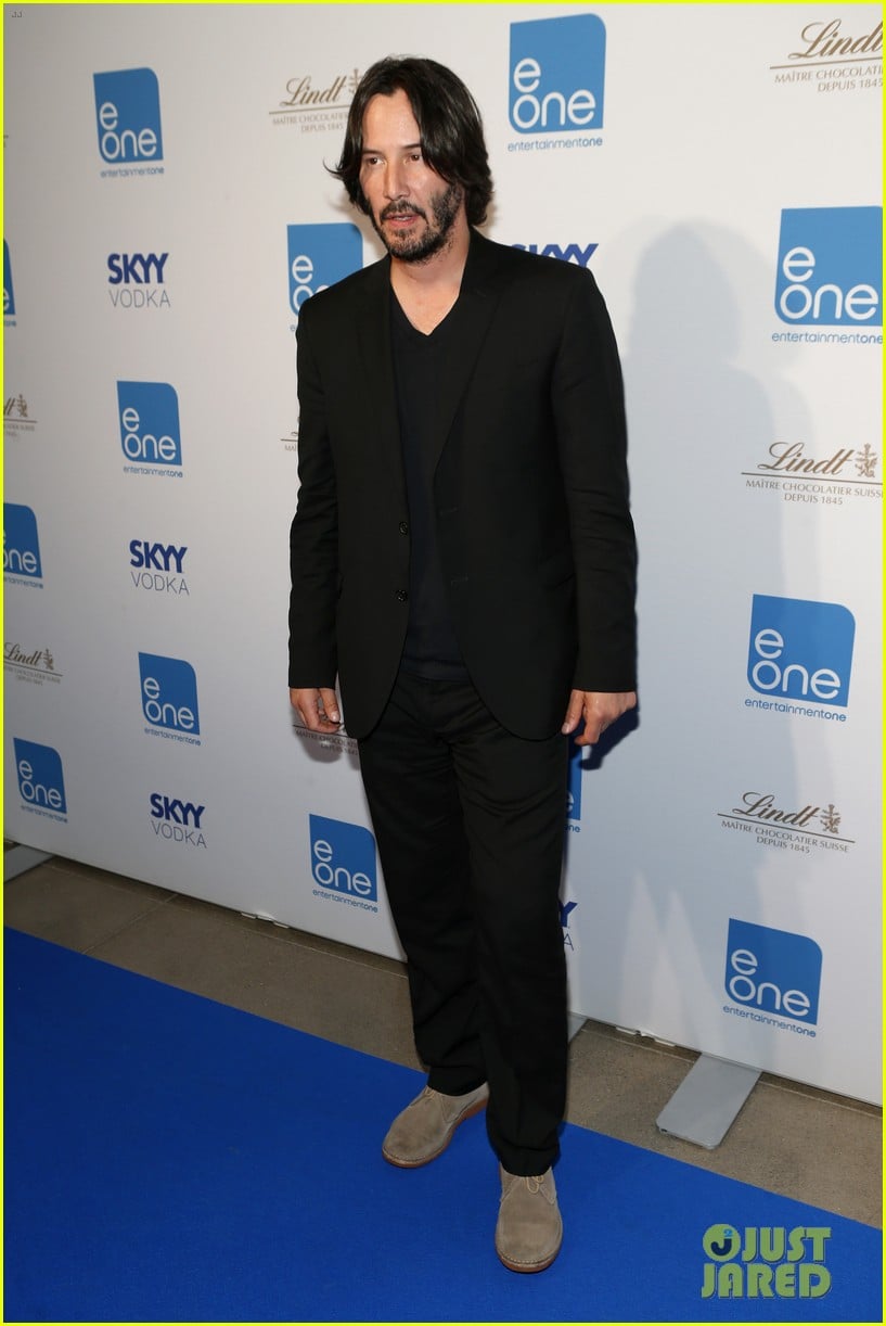 taylor kitsch keanu reeves variety entertainment one party 042949352