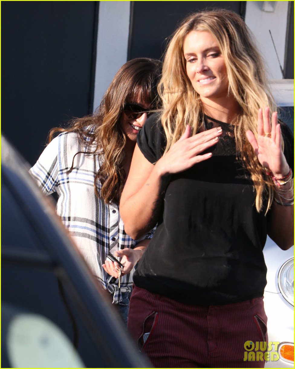 lea michele keeps cory monteith close at the hair salon 092955683