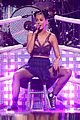 katy perry bares midriff at iheartradio music festival 27