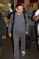 jeremy renner casual lax exit 04