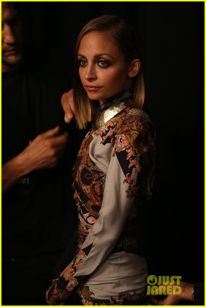 nicole richie style awards behind the scenes pics exclusive 01.