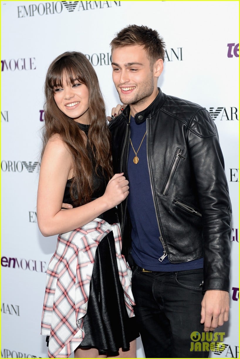 hailee steinfeld douglas booth teen vogue young hollywood party 2013 09