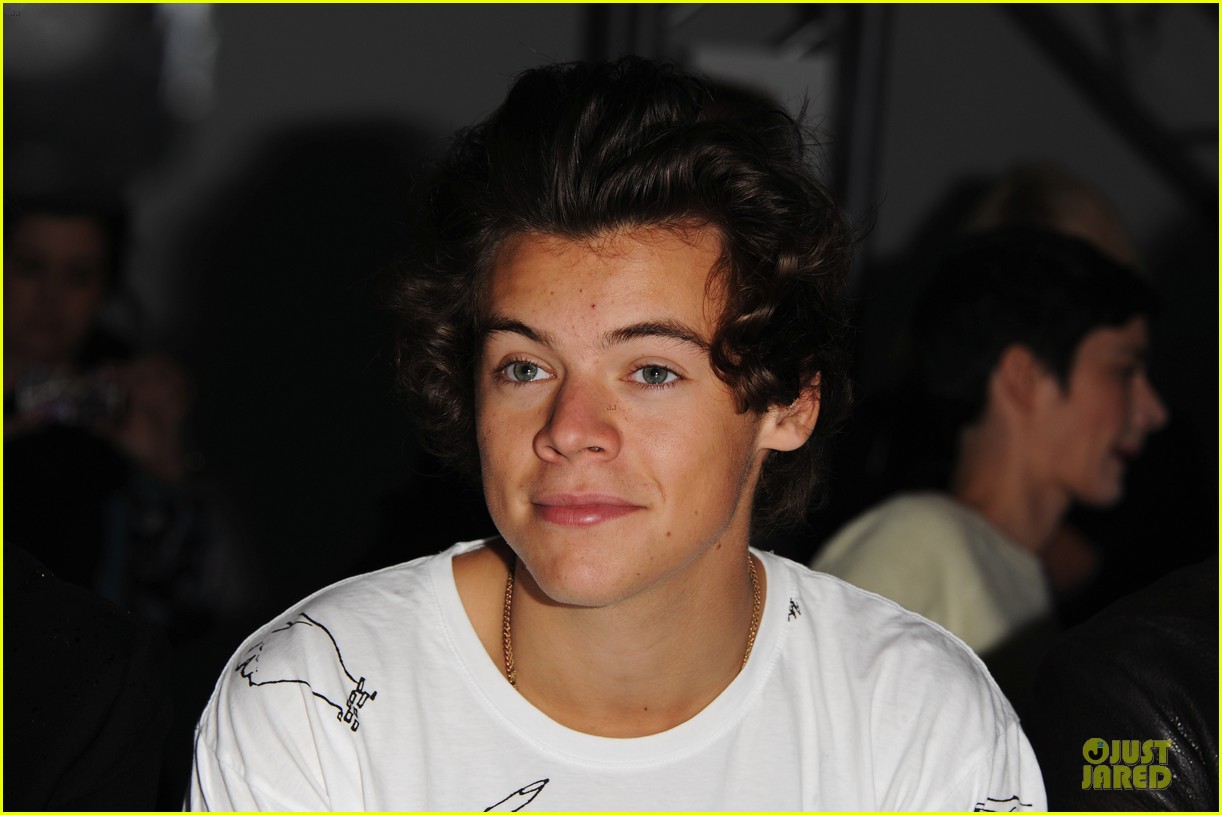 harry styles fashion east show 062954458