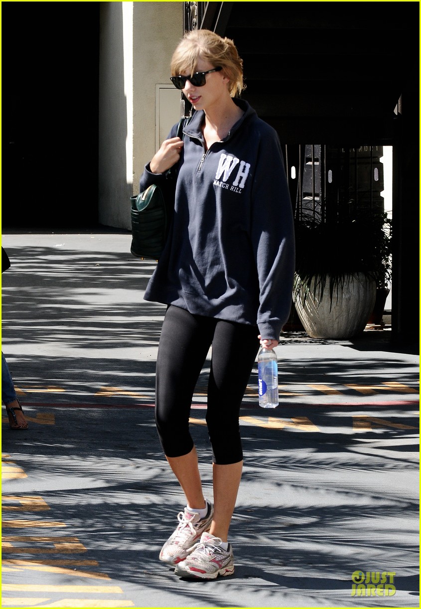 taylor swift steps out for workout after the giver news 182961249