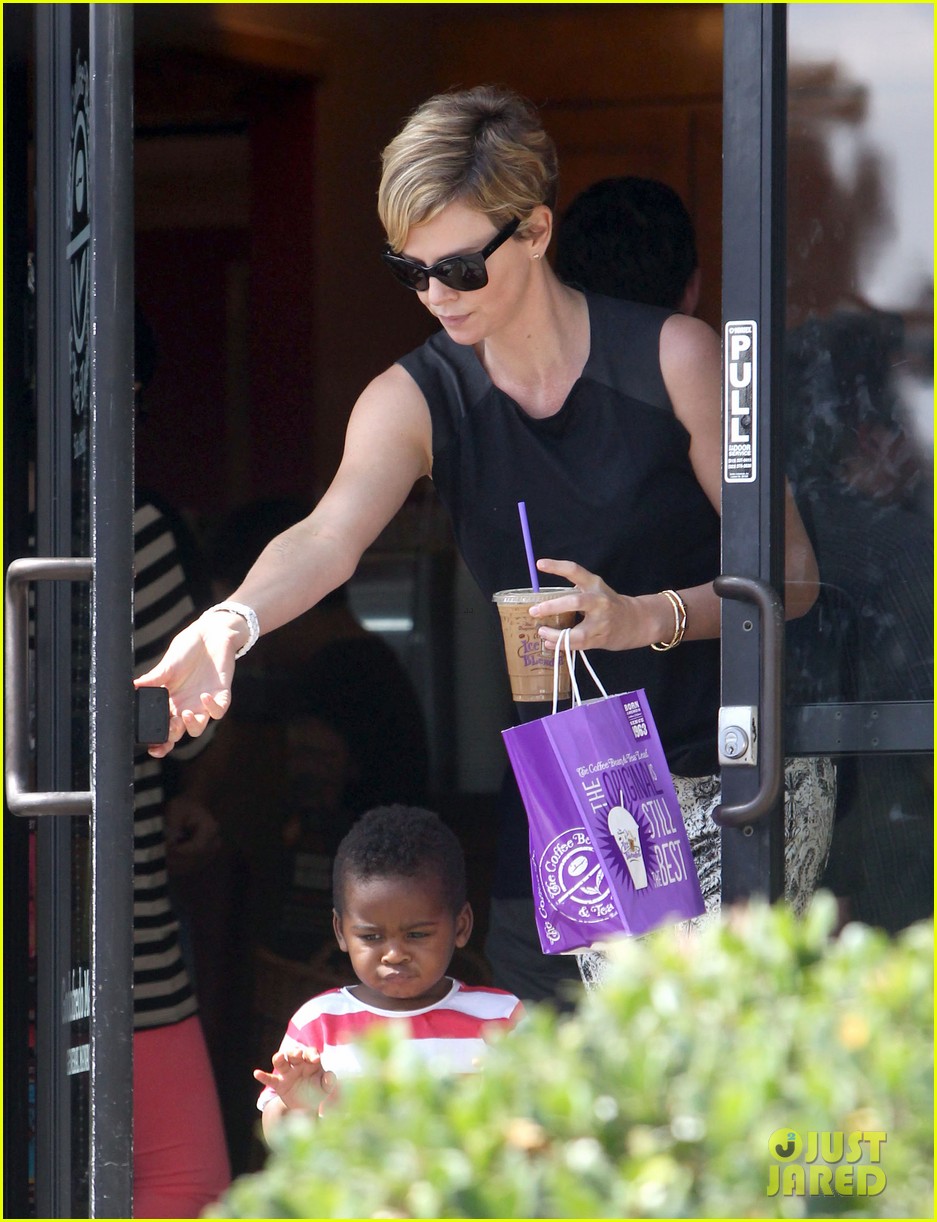 charlize theron grabs coffee with her little man jackson 06