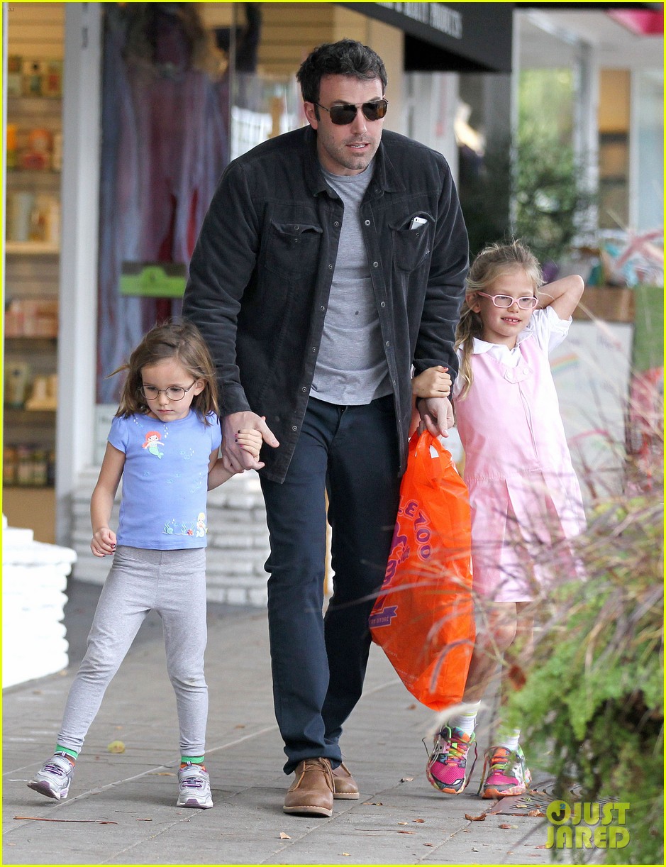 Ben Affleck: Not Practicing Batman Voice Just Yet!: Photo 2977954 | Ben