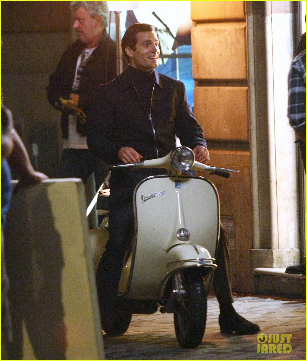 henry cavill armie hammer vespa ride for uncle 042965816