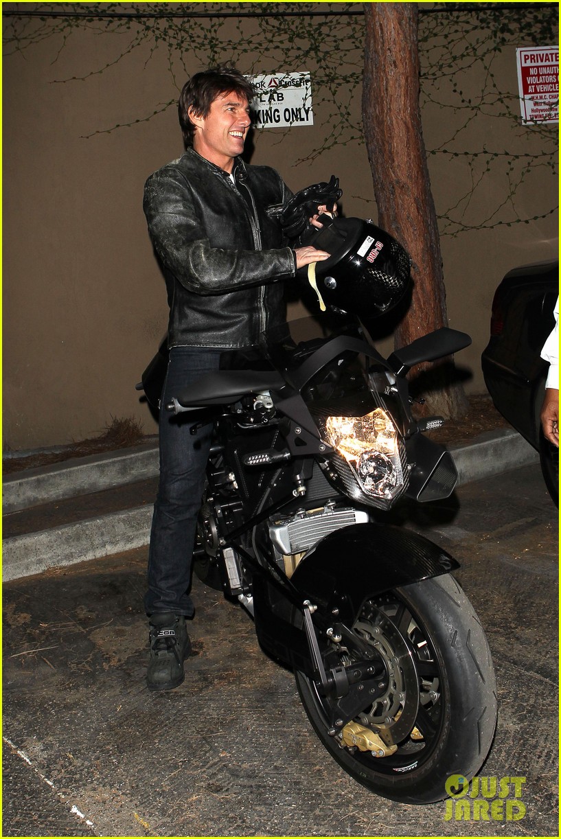 tom cruise rides motorcycle for lucas on sunset dinner outing 14