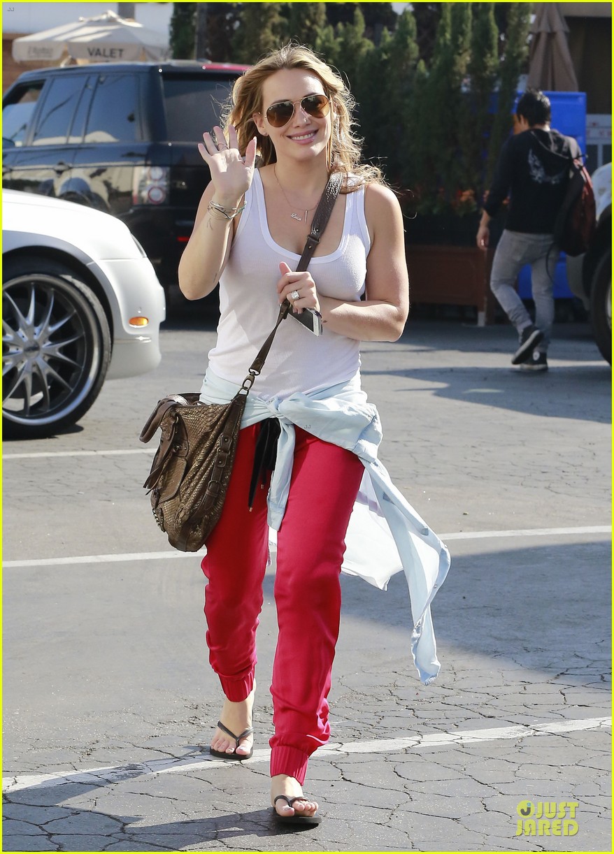 hilary duff mike comrie separate beverly hills outings 01