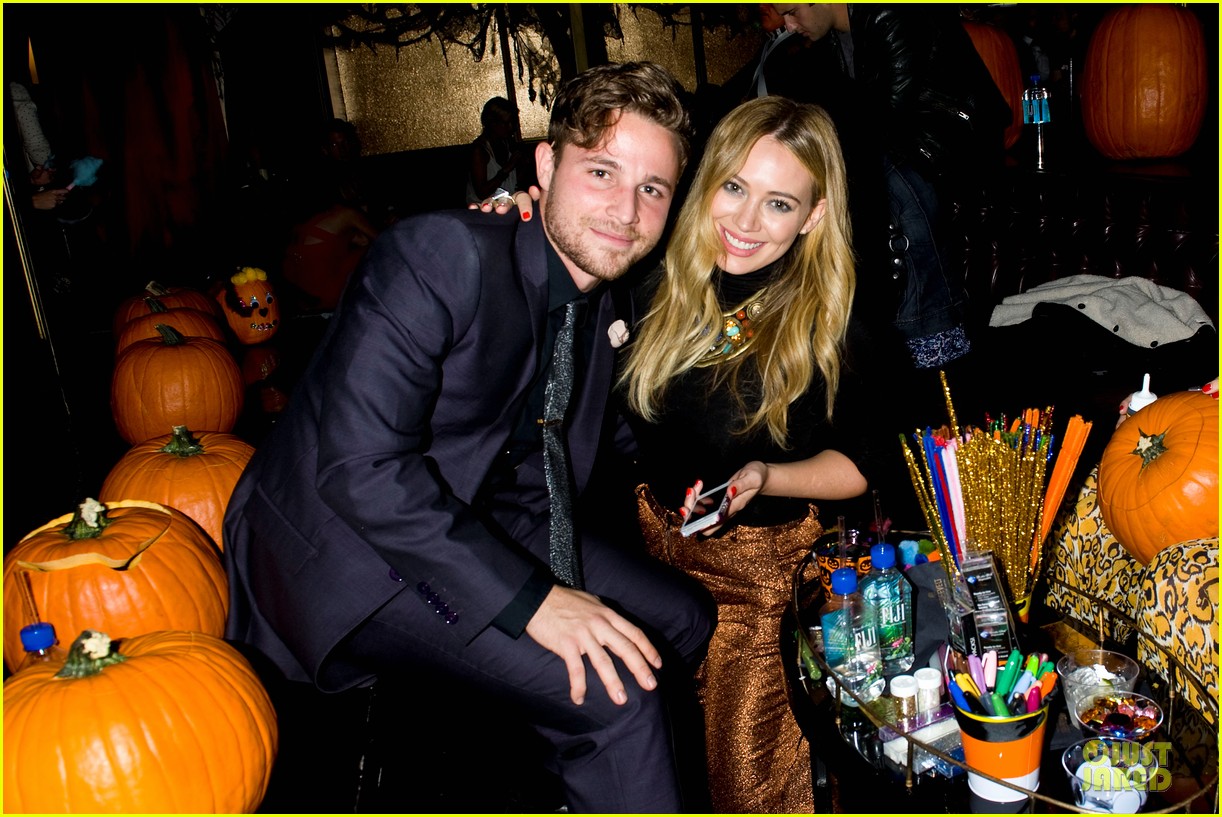 hilary duff just jared halloween party 2013 112979254