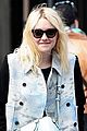 dakota fanning shares a meal with richard gere 03