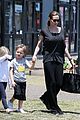 angelina jolie shops in queensland with the twins 01