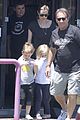 angelina jolie shops in queensland with the twins 17