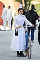 clive owen eve hewson film the knick in period outfits 01