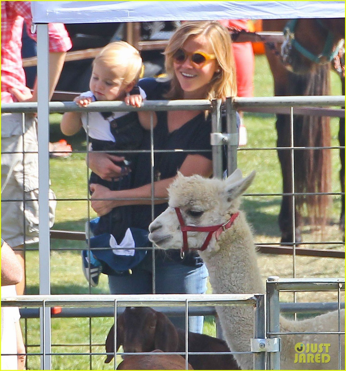 reese witherspoon jim toth brentwood corn festival 44