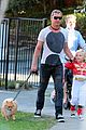 gwen stefani halloween party with the boys 03
