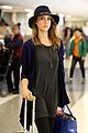 jessica alba flies home for the holiday 15