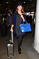 jessica alba flies home for the holiday 18