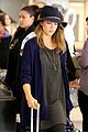 jessica alba flies home for the holiday 26