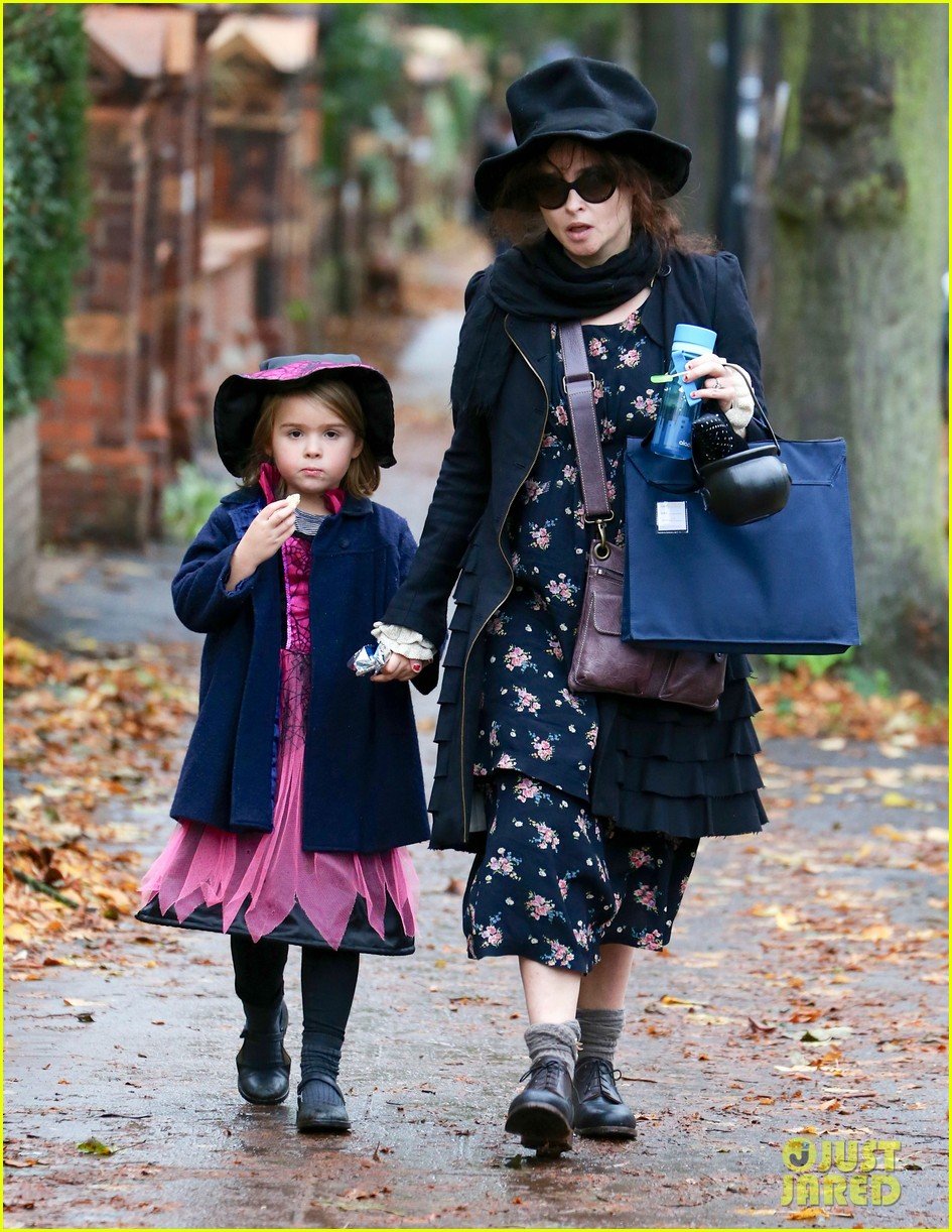 helena bonham carter trick or treats with daughter nell 012983751