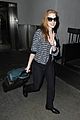 jessica chastain late night lax arrival 03