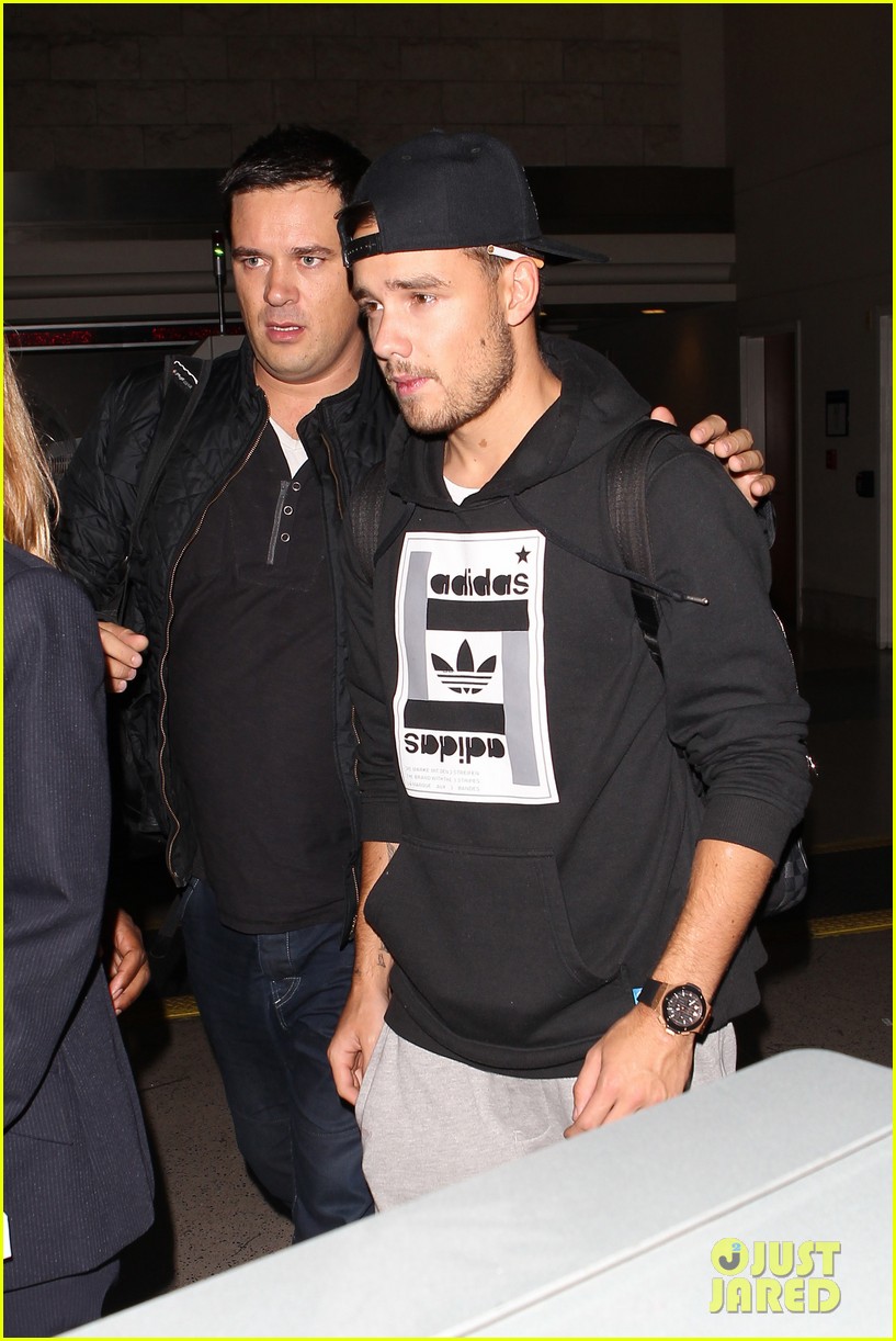 one direction lax arrivial for midnight memories 11