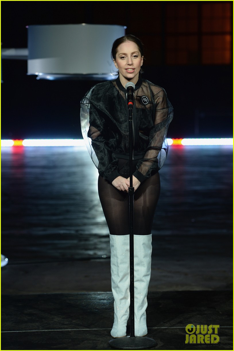 lady gaga debuts flying dress at artrage listening party 03